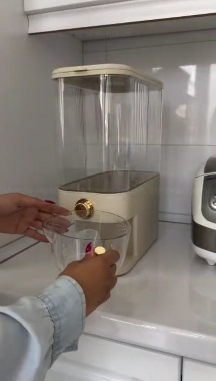 جای برنج و حبوبات مقاوم و محکن همراه با ظرف خیس کردن برنج